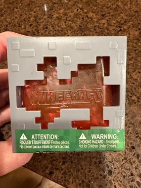 Minecraft Kids Toy Cube - Red Glitter Inside